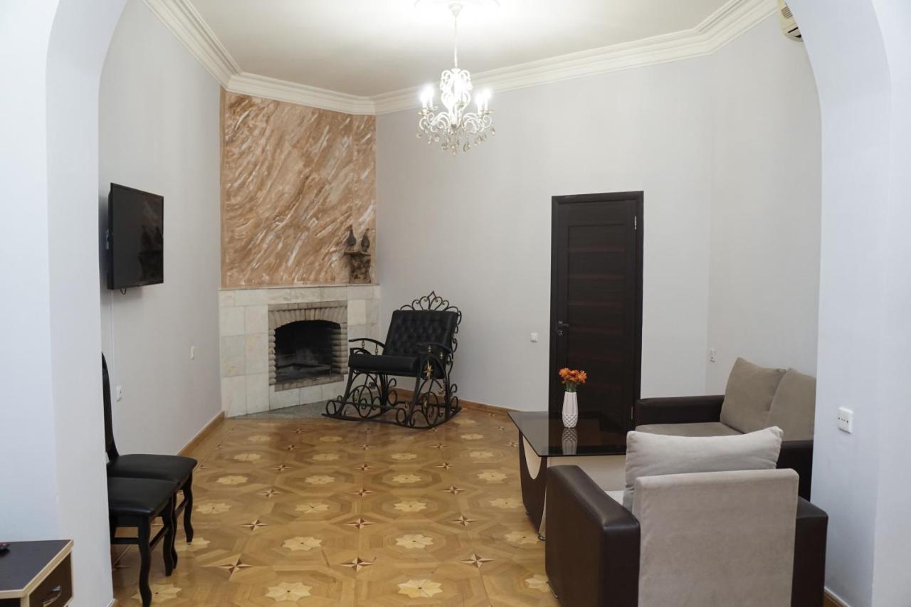 Nor Yerevan Hotel エクステリア 写真