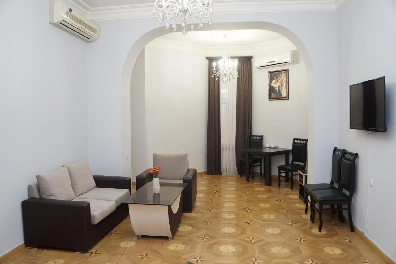 Nor Yerevan Hotel エクステリア 写真