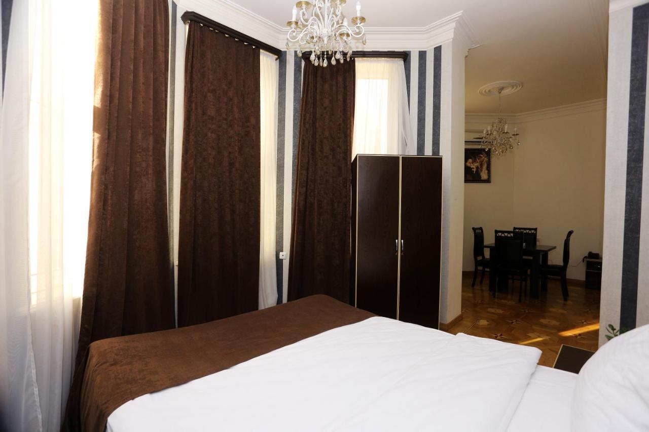 Nor Yerevan Hotel エクステリア 写真